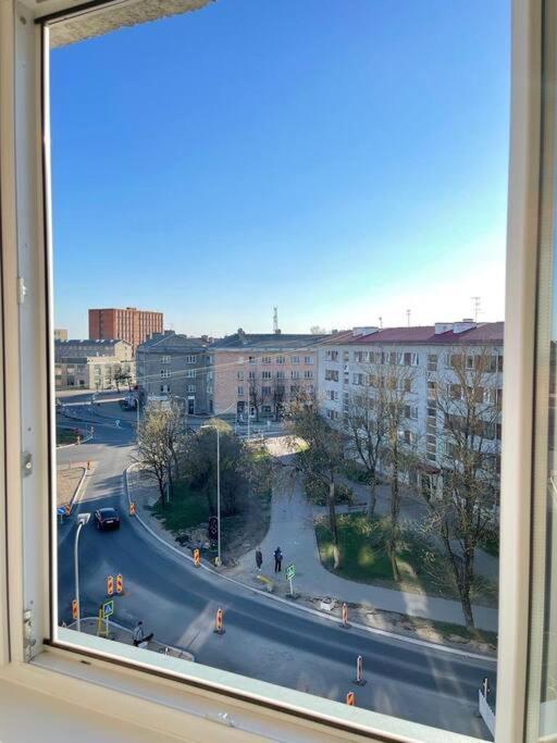 New Apartment With A View In The Town Center Narva Buitenkant foto