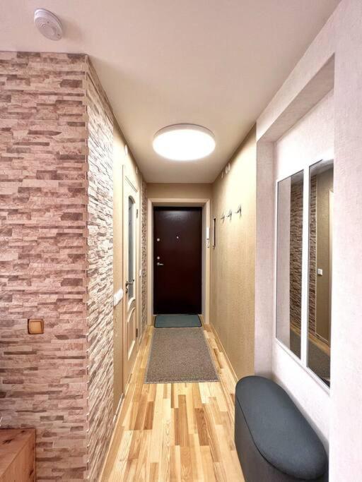 New Apartment With A View In The Town Center Narva Buitenkant foto