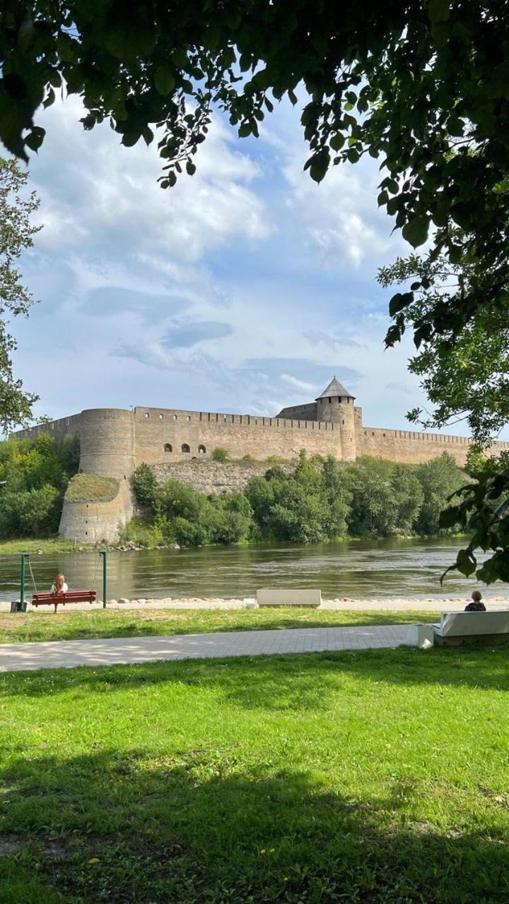 New Apartment With A View In The Town Center Narva Buitenkant foto